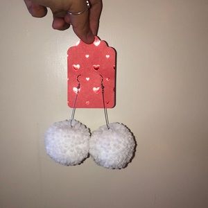 Pom Pom earrings
